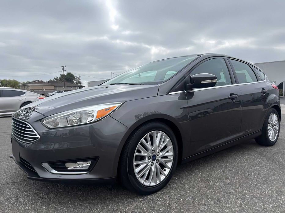 Ford Focus Titanium      2016