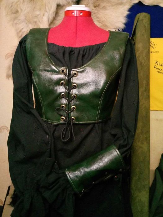 Эльф из мира Варкрафт