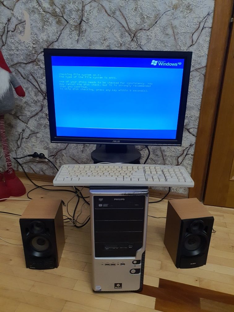 Продається настольний комп'ютер