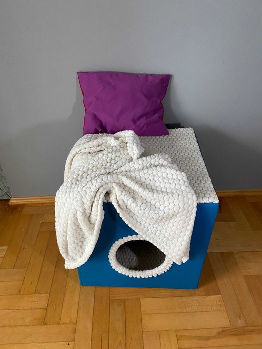 Wyjątkowy, ręcznie robiony domek dla kota | Półka i legowisko | DIY