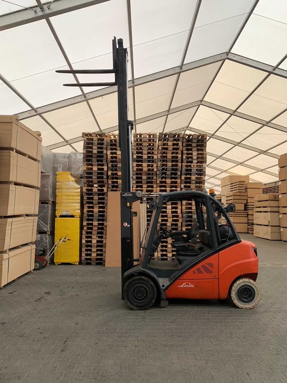 Wózek widłowy Linde H35T TRIPLEX LPG Dozór do 07.2025