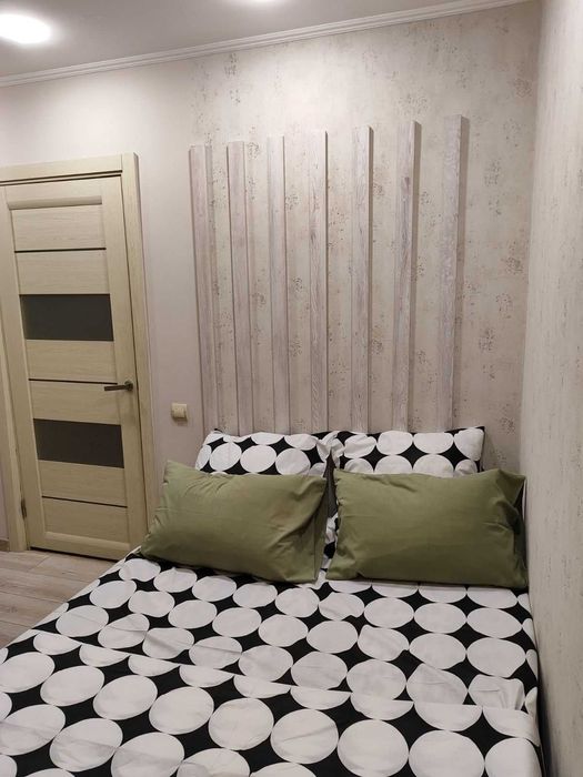 ПОДОБОВО 3 кім. Червоної Калини Довженка В.Шувар, Сихівська. Погодинно