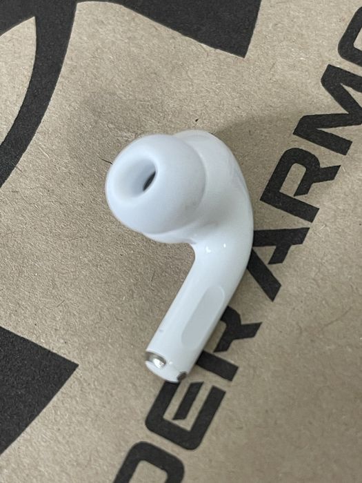 Продаю AirPods pro 2 лівий Оригінал АирПодс про 2 оригинал