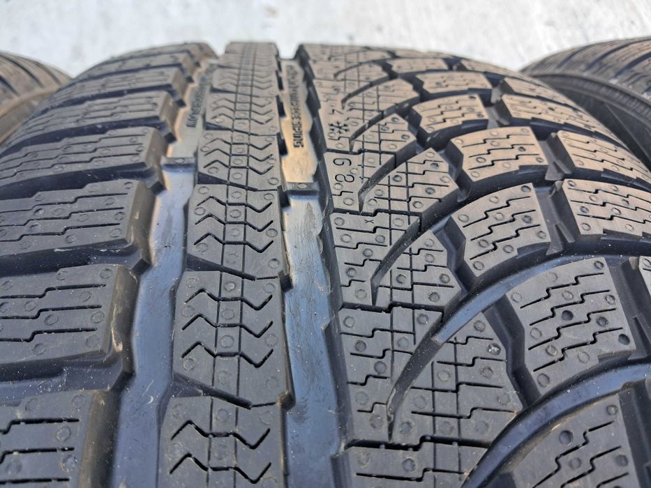 Резина зима НОВА Nokian 245/40 R20 WR A4