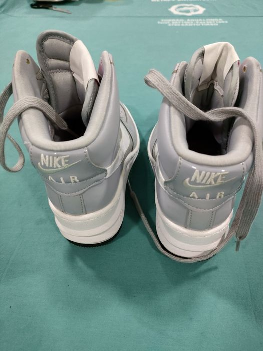 Nike Air Force semi-novas