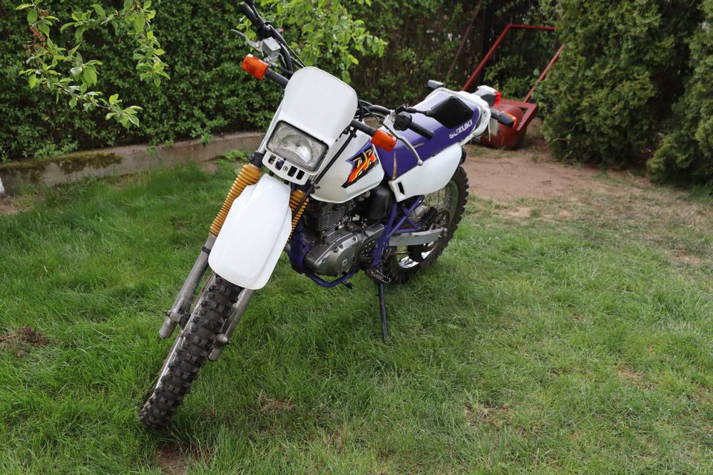 Pilnie! Sprzedam motocykl Suzuki DR125SE 1996