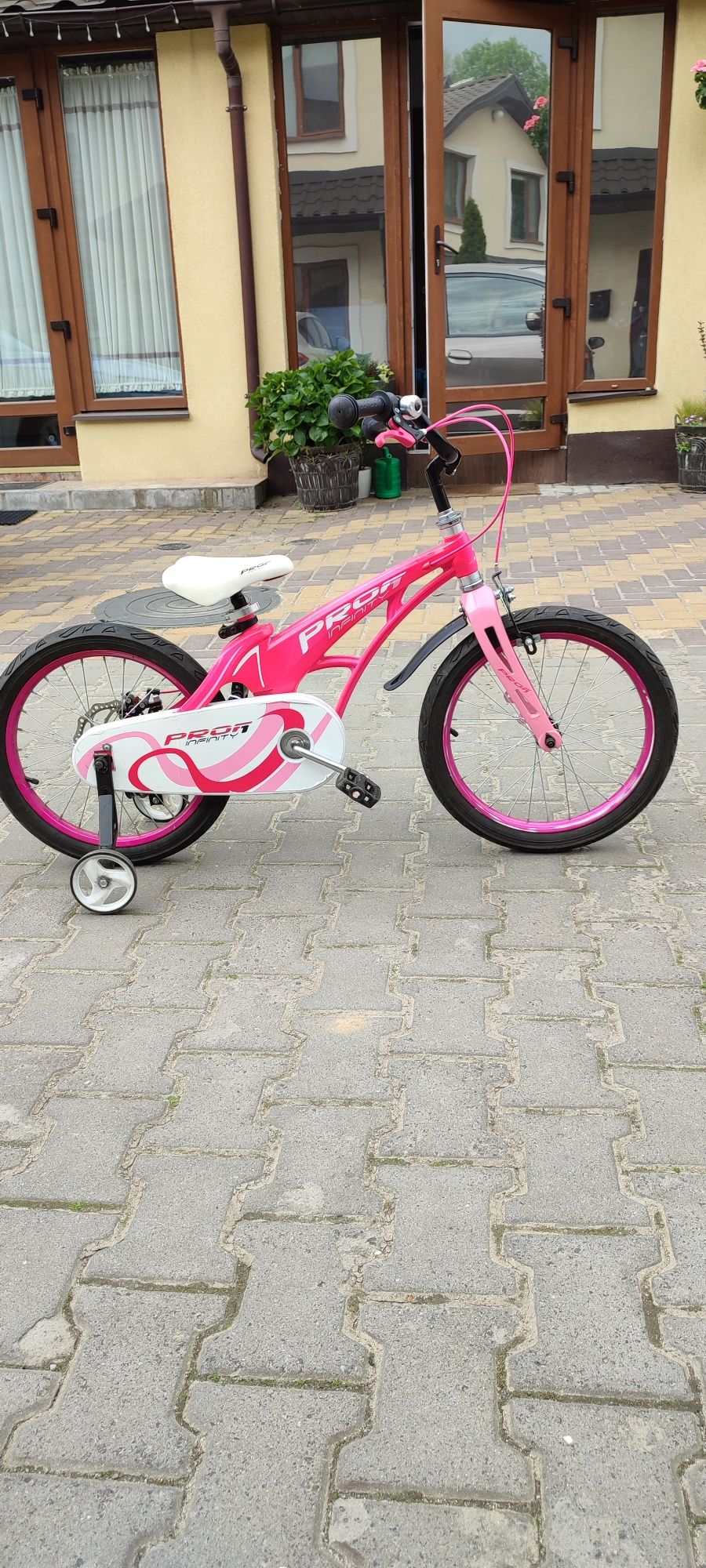 Велосипед для дівчинки 4-7 років