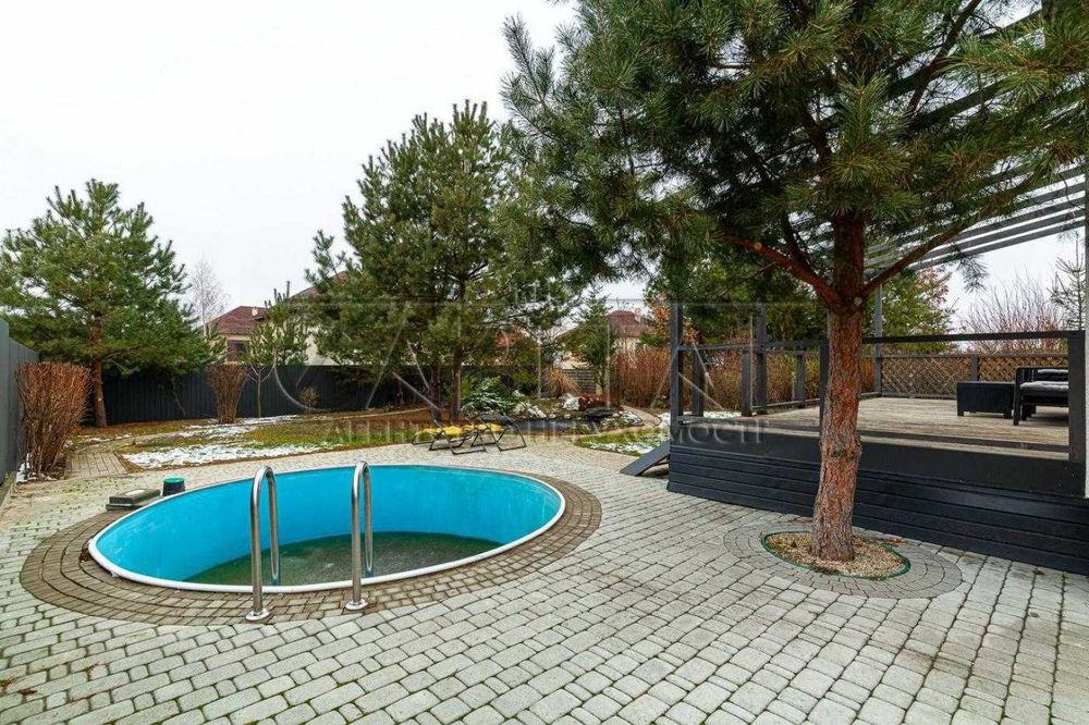 Продажа Дома! с Бассейном ! большая территория Киев