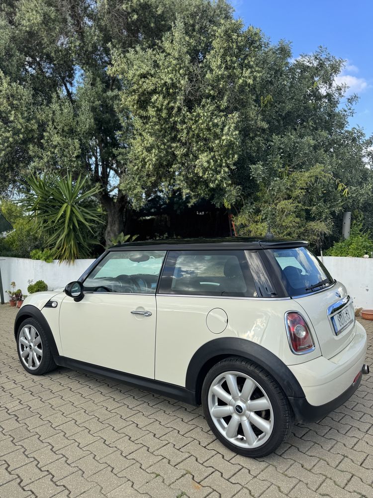 Mini Cooper D 1.6 3 Portas