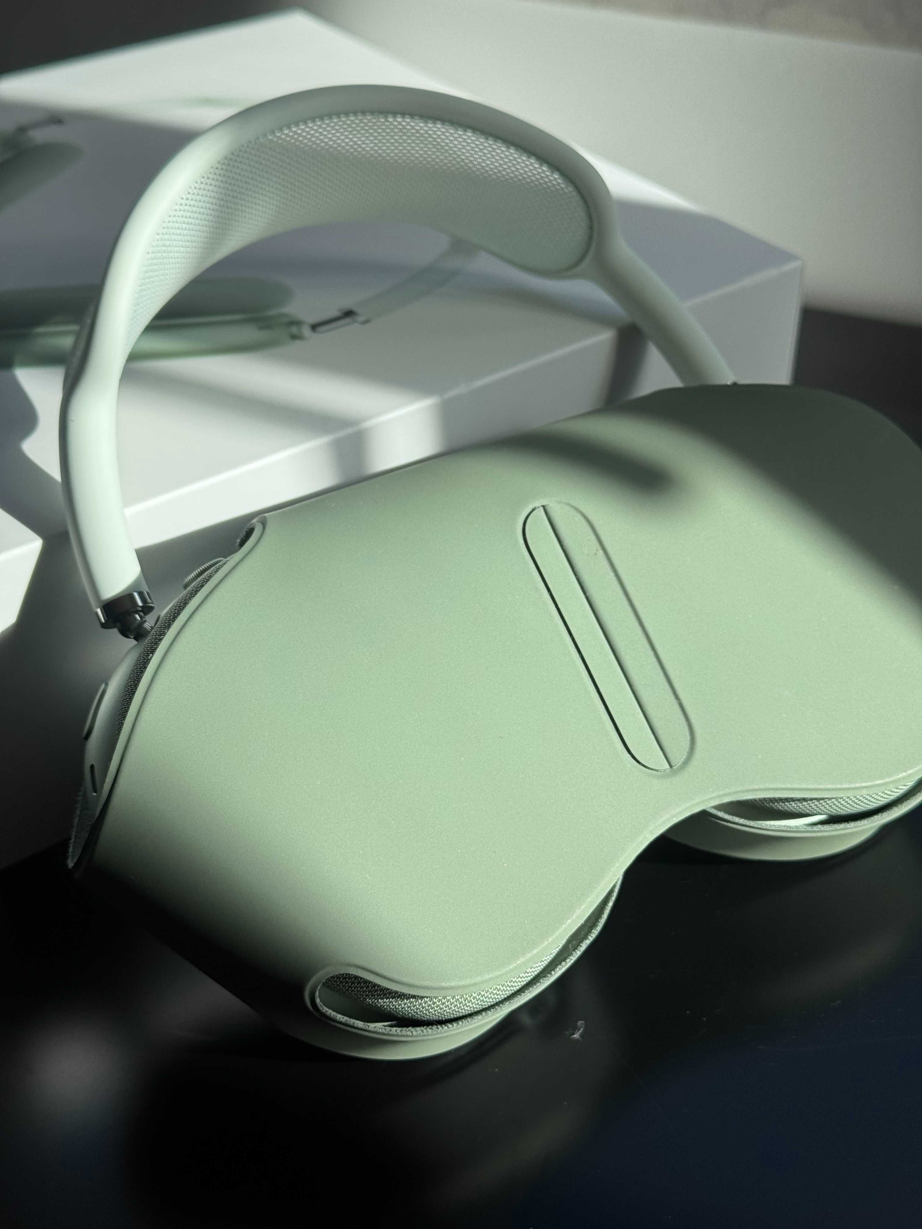Airpods Max. Green color. New