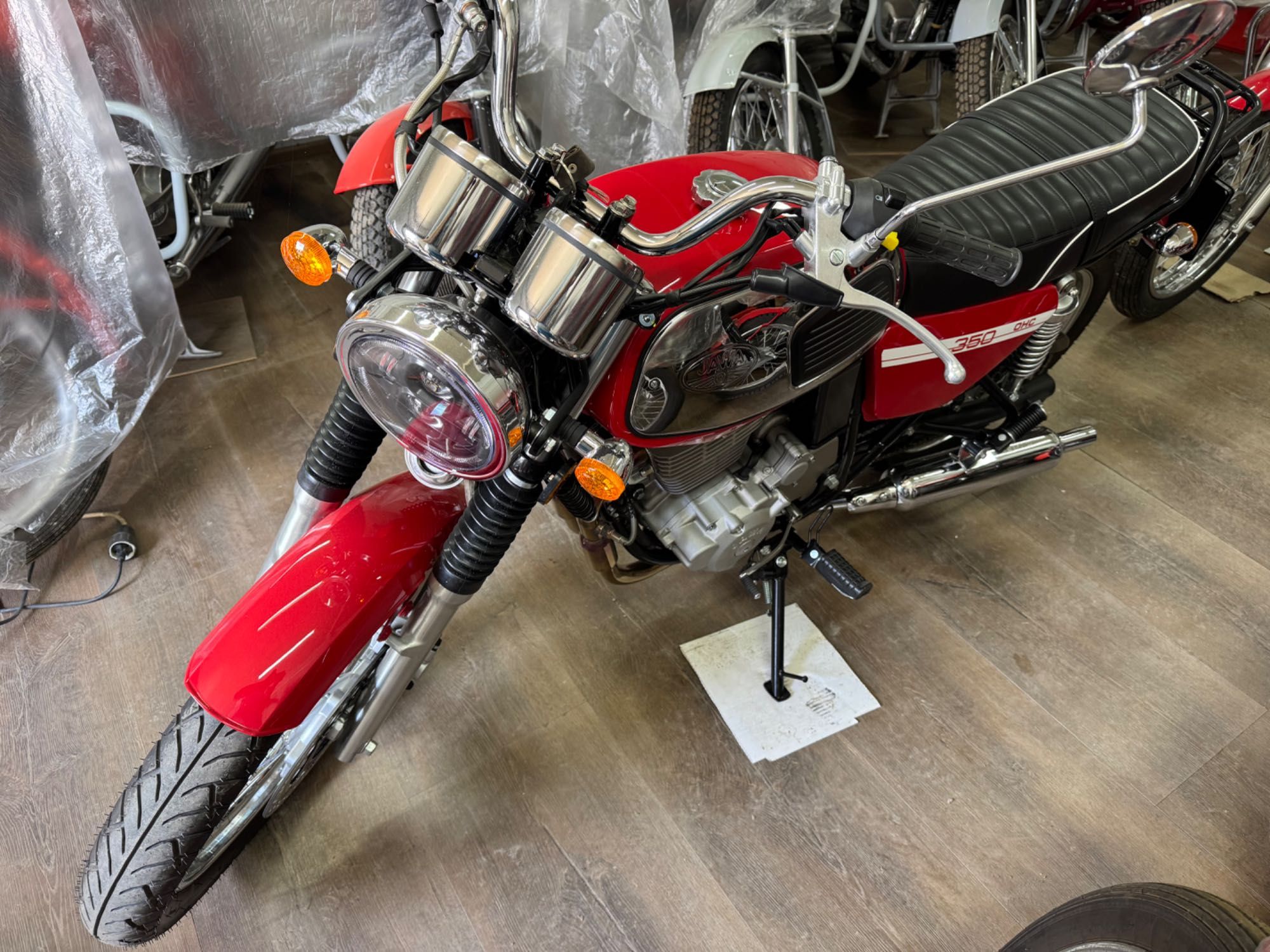 JAWA 640 Lux Retro Style