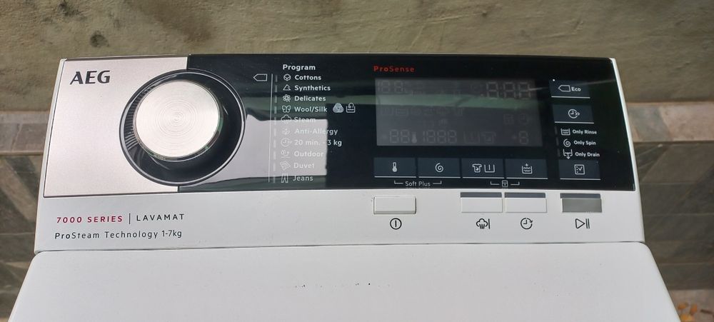 Продам пральну машину AEG 7000 series