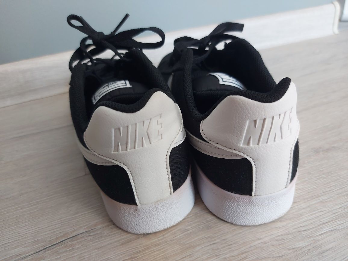 Buty Nike damskie