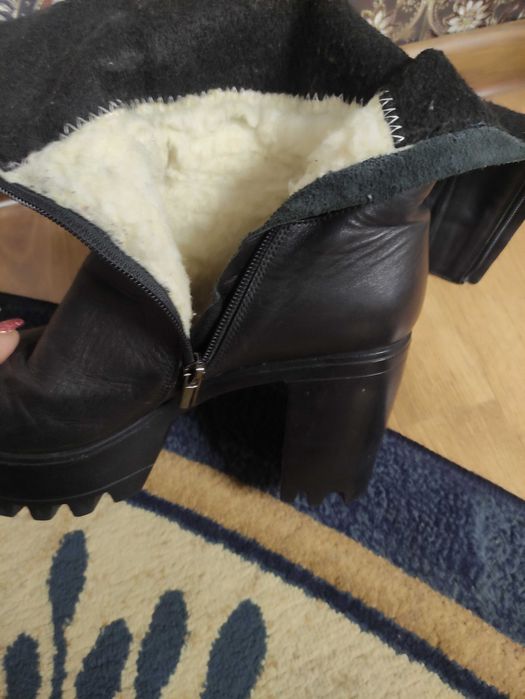 Жіноче взуття зимове б в