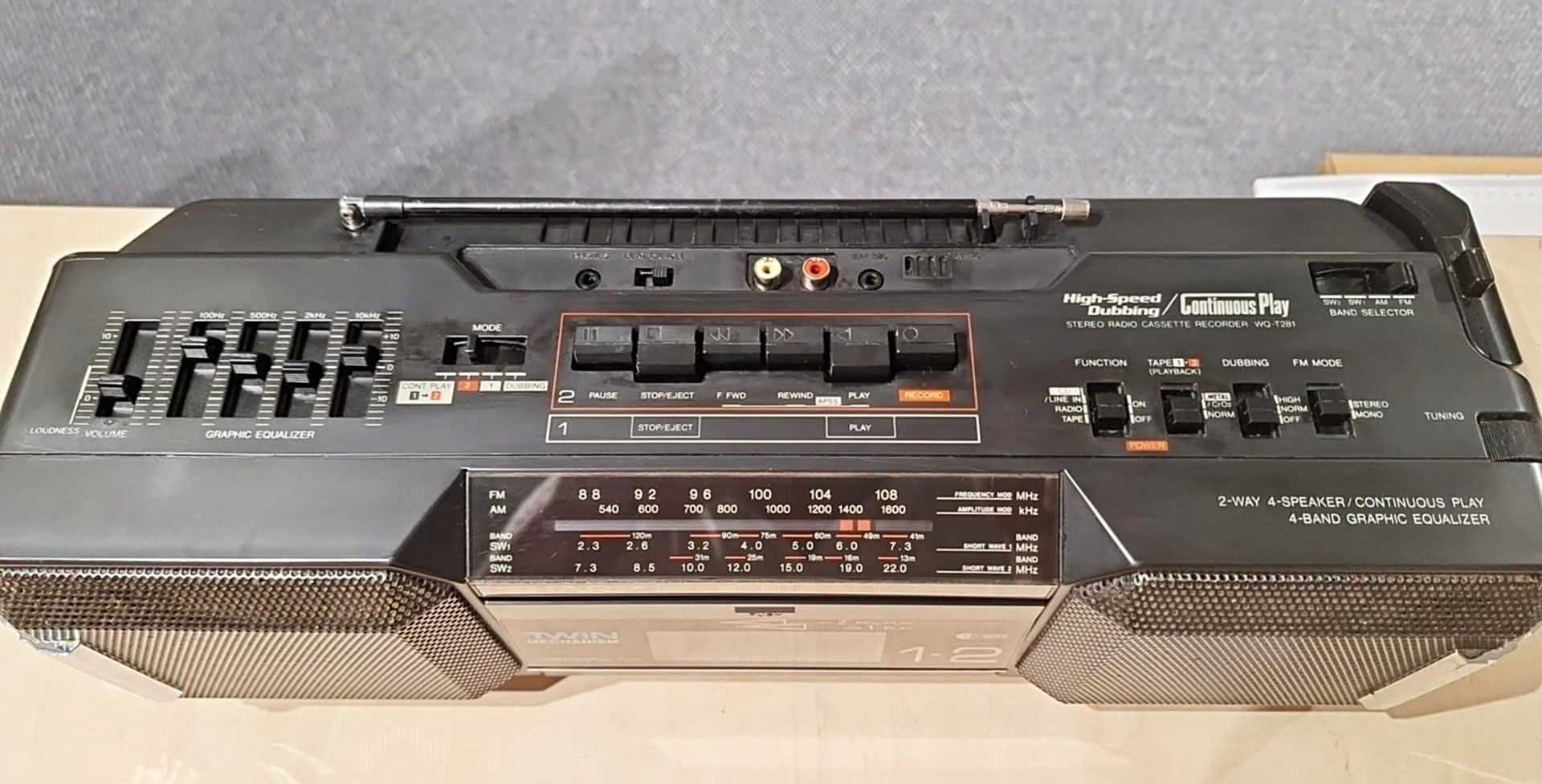 Radiomagnetofon SHARP WQ-T281Z
