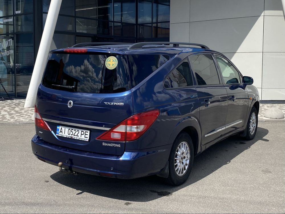 Ssang Yong Rodius