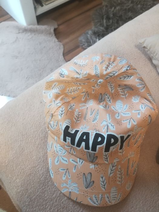 Czapka z daszkiem dziecięca. Nowa.