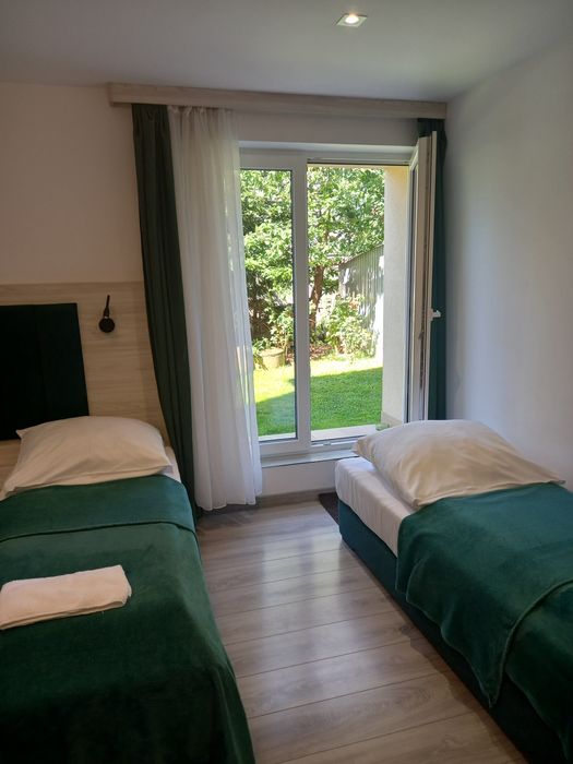 Kraków komfortowe pokoje-noclegi.3 Pokojowy apartament do 9 osób.Od