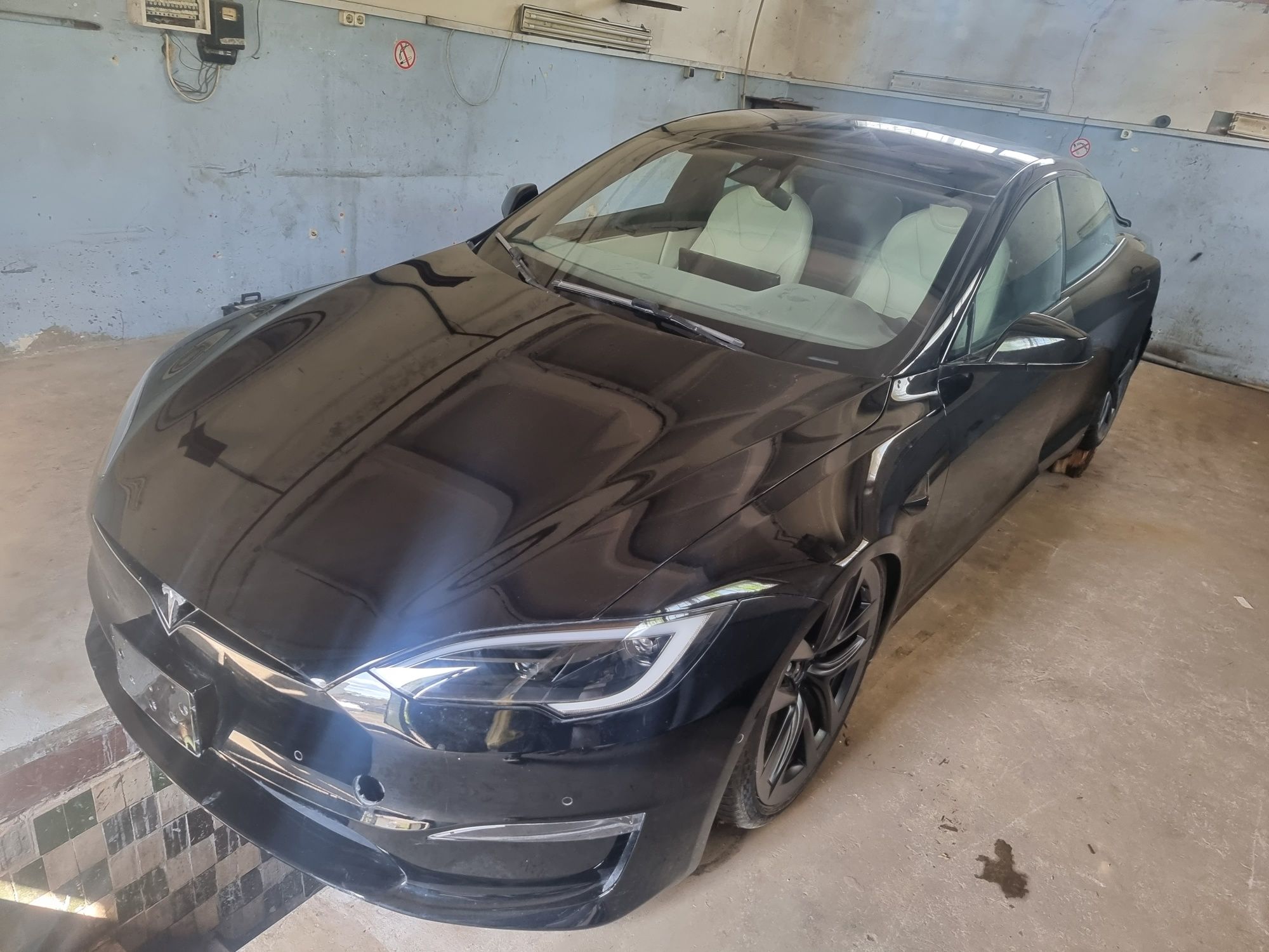 Розборка Tesla model S 2021-2023 Plaid, капот, крило, бампер, ляда