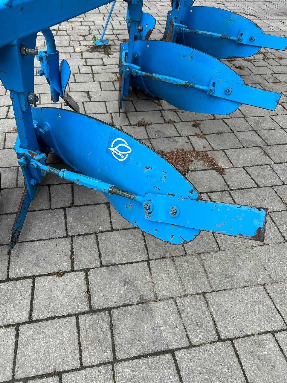 Плуг оборотний Lemken Opal 90 2+1    Kuhn