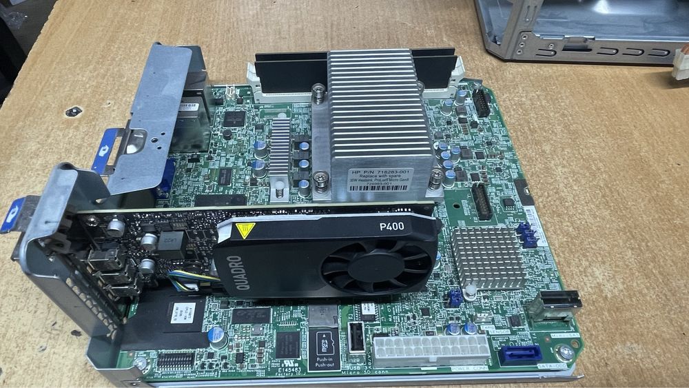 Сервер HP ProLiant MicroServer Gen8