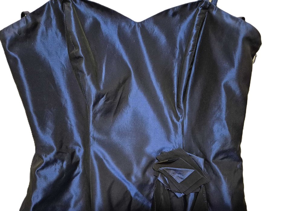 Sukienka wizytowa na specjalne okazje z tafty  debiut rozm.40