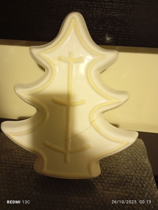 Travessa em forma de árvore