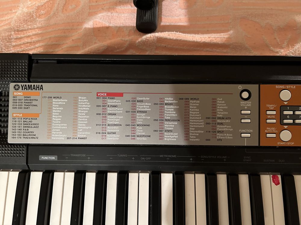 Keyboard Yamaha PSR-F50