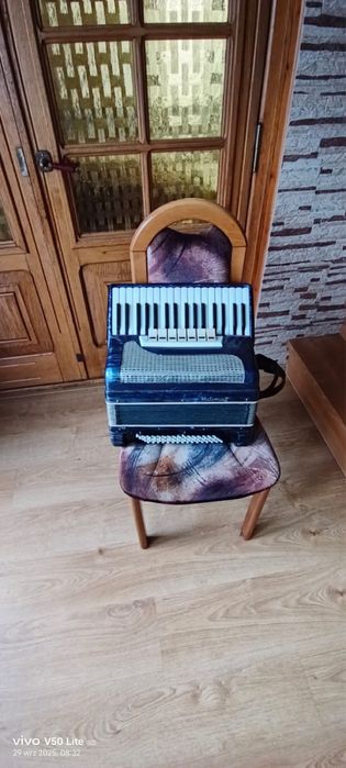 Akordeon Victoria II 80 basów