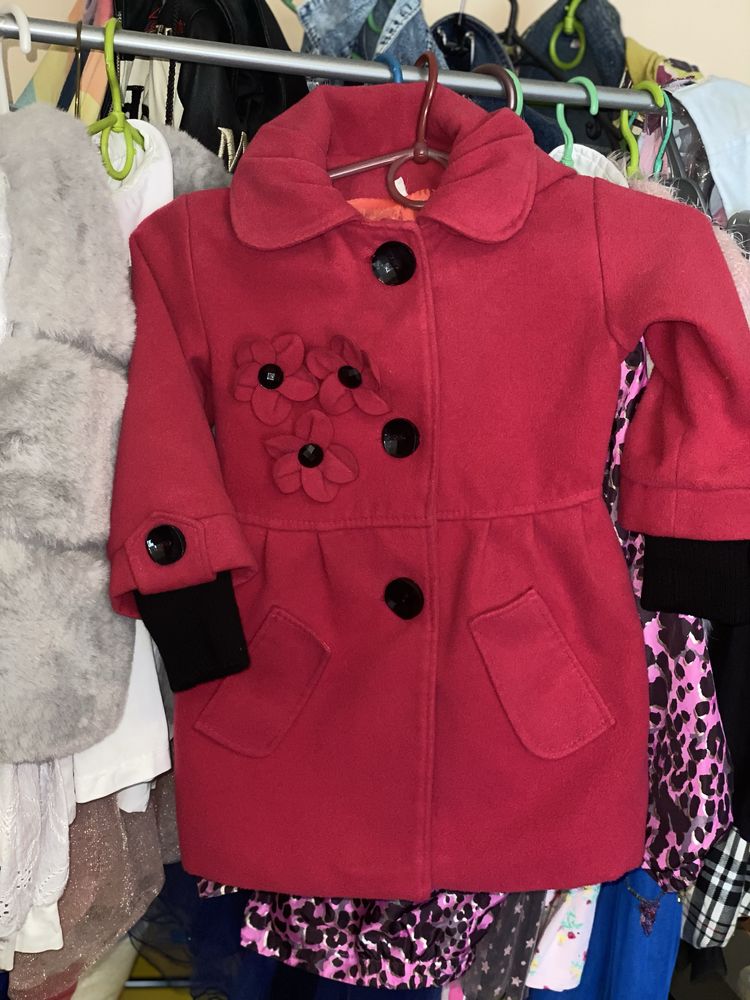 Брендовые вещи на девочку 4-5 лет. Пальто, куртка, ветровка, дощовик