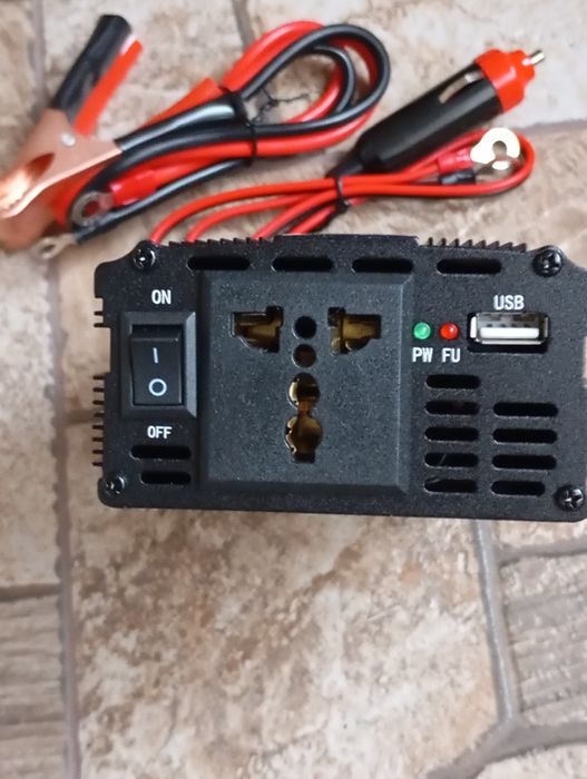 Перетворювач-інвертор з чистим синусом12V-220V 500W