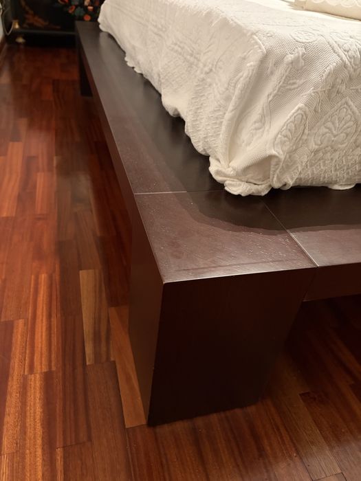 Cama Casal em WENGUE