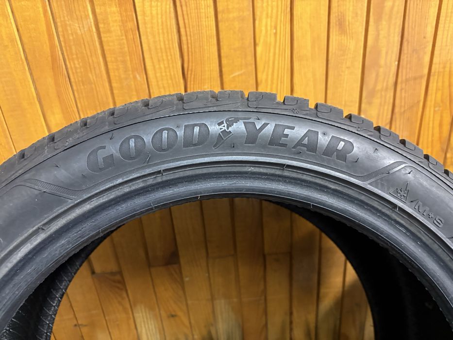 Good Year Ultra Grip Performance+ 225/45 R17