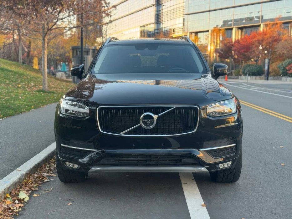 Volvo XC90 T6 Momentum      2019