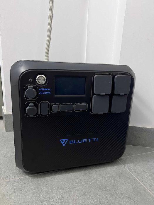 Велика зарядна станция BLUETTI