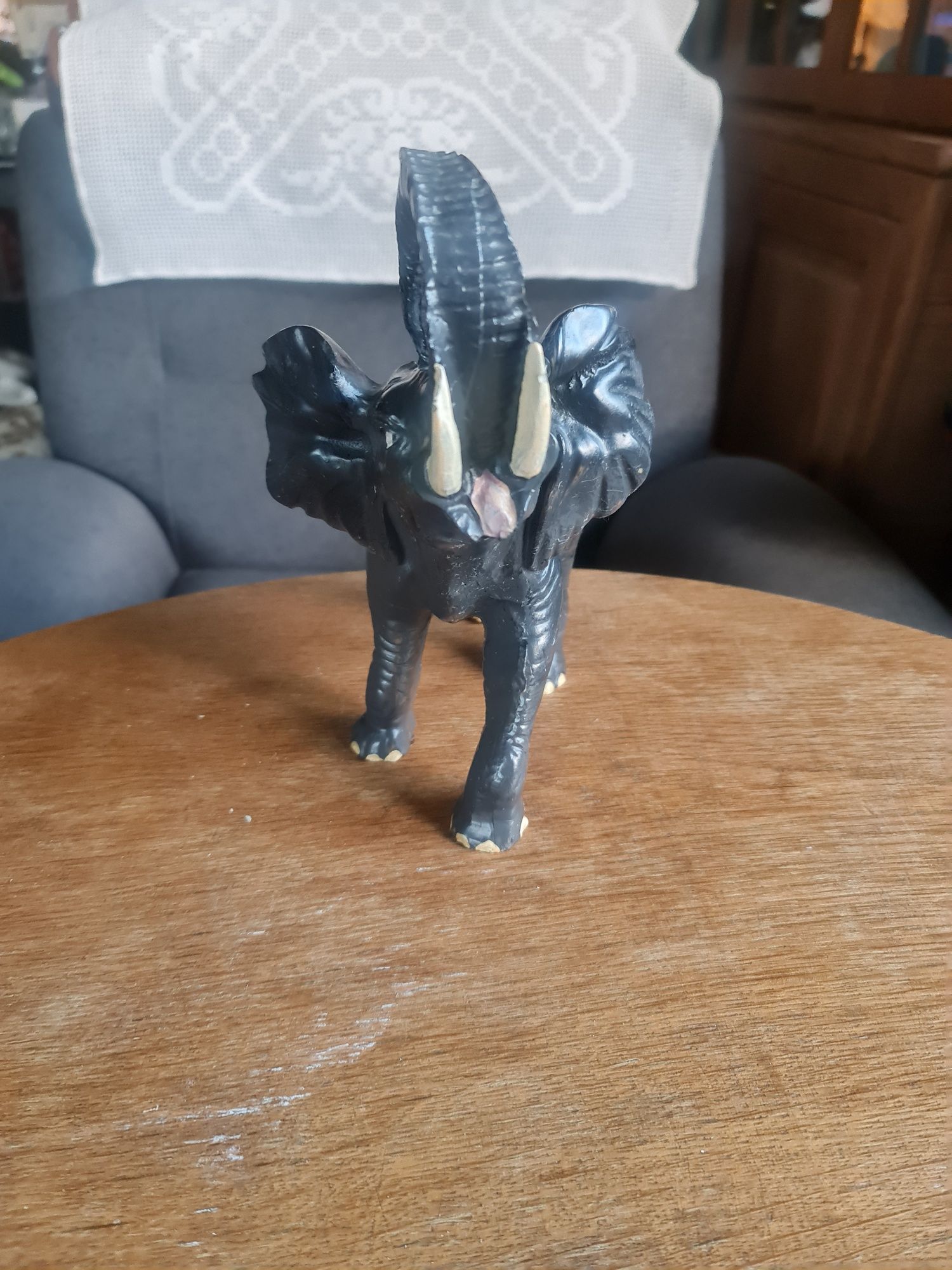 Słoń - figurka z żywicy
