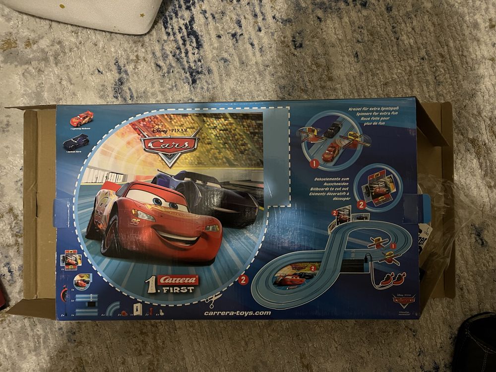 Carrera 1. First - Disney Pixar Cars Power Duell Tor samochodowy