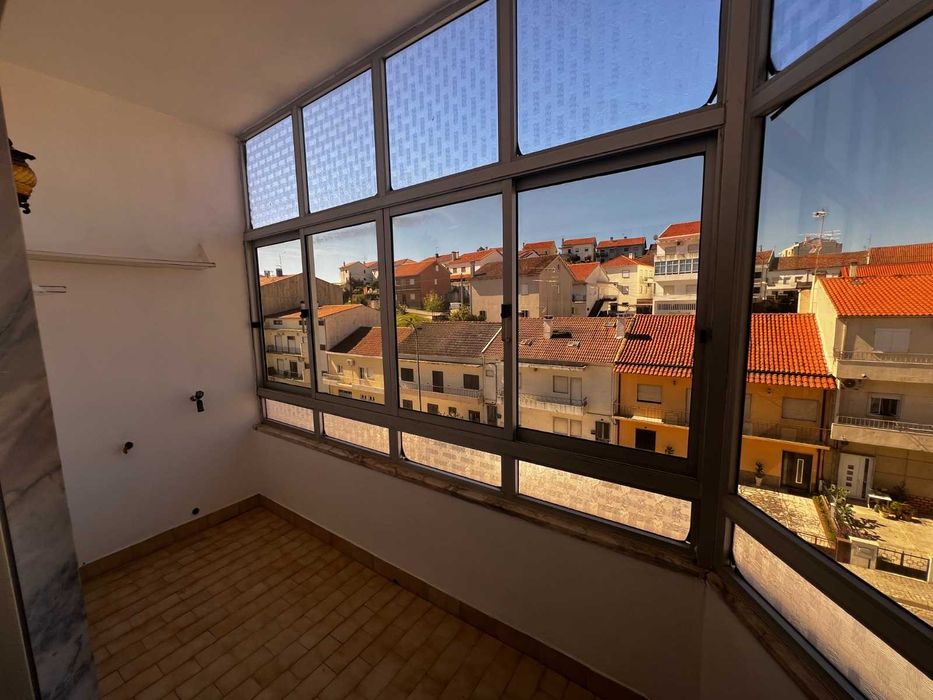 Apartamento espaçoso T3+1 em Belmonte