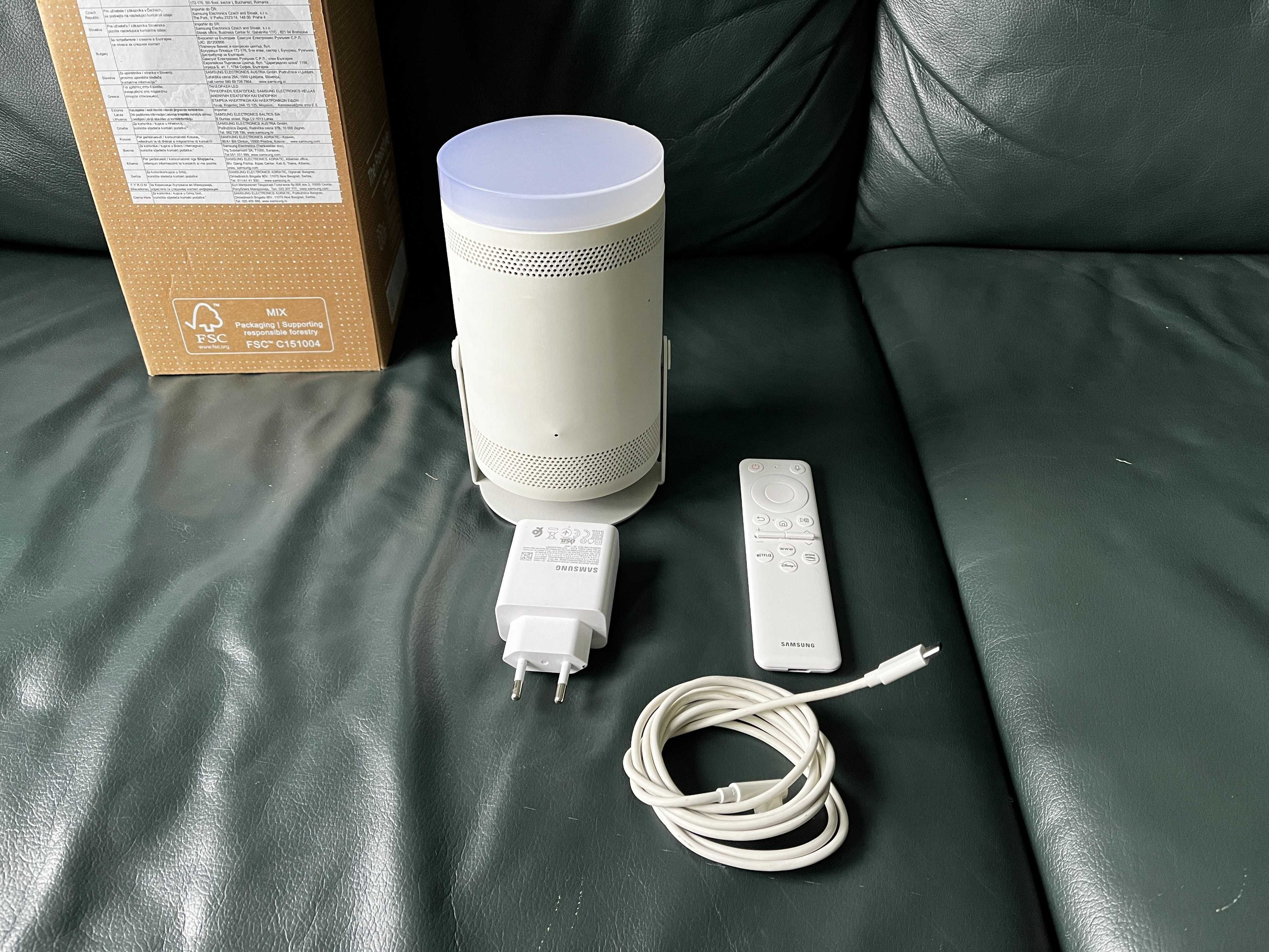 Проектор Samsung The Freestyle White
