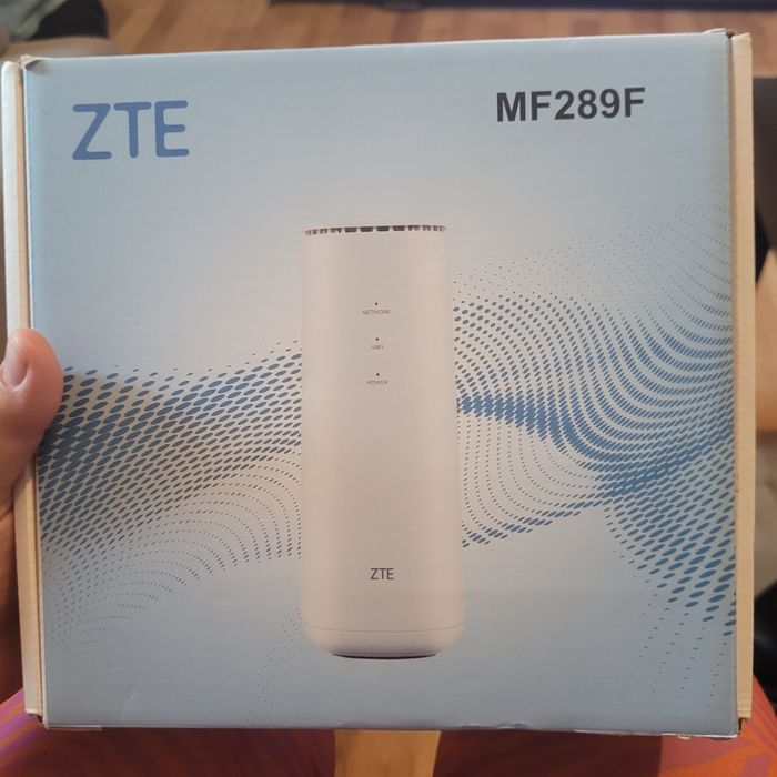Router LTE ZTE MF289F