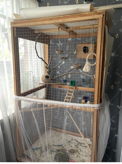 Клітка для папуг