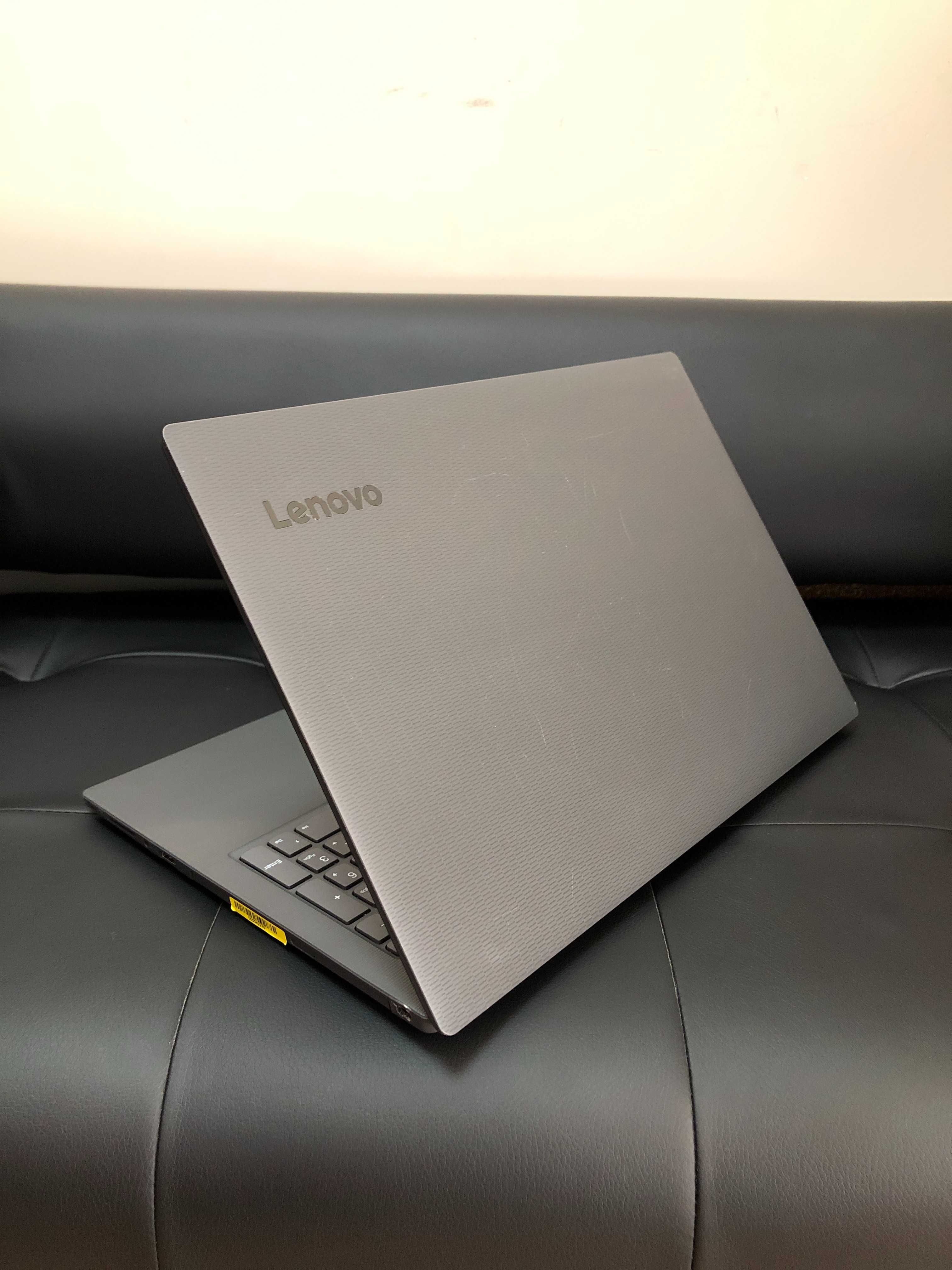 Ноутбук Lenovo V130-15IKB/15.5"FHD/i3-7020U/8GB/256GB/ГАРАНТІЯ
