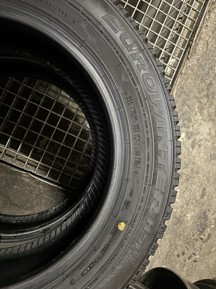 Para opon zimowych 185/65 R15 Falken