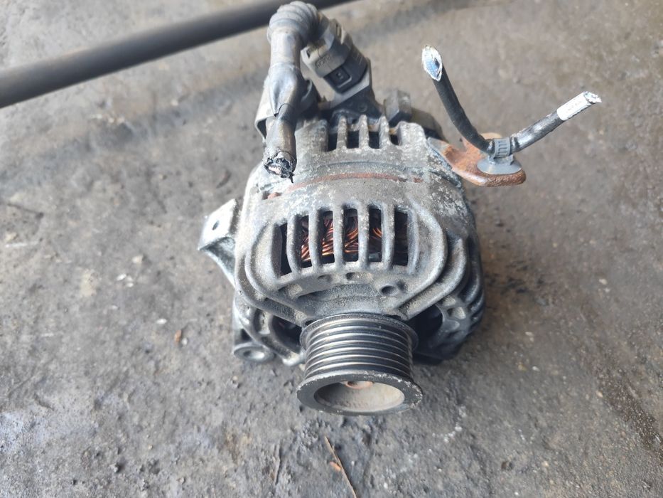 Alternator 100A TOYOTA Avensis T25 Rav 4 03-09r. 2.0 VVTI 0124.325.085