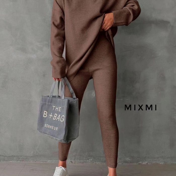 Жіночий костюм рубчик