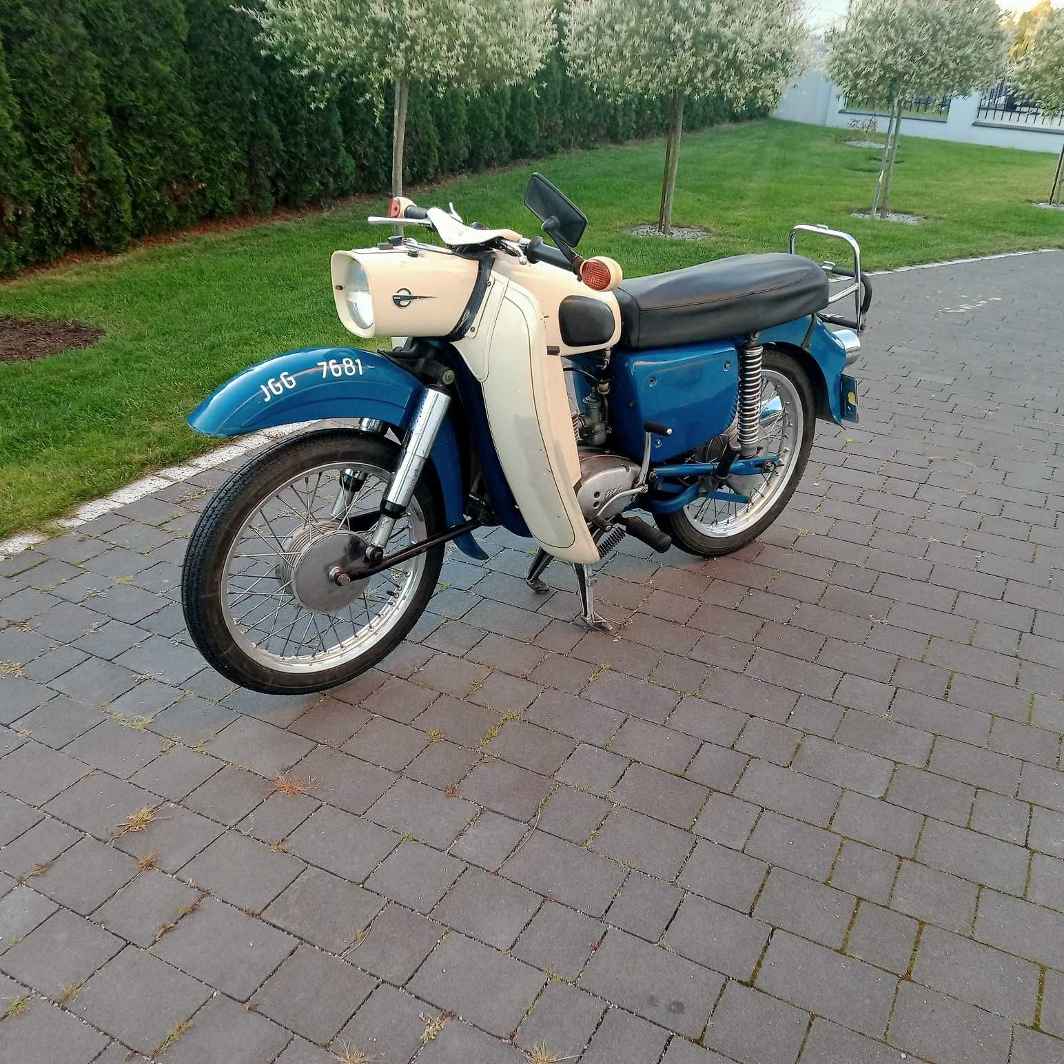 Mz ES 150/1 Pieknie zachowany Oryginal Zarejestrowana na białe tablice