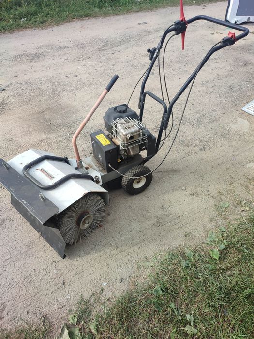 Zamiatarka spalinowa szczotka Pattfield K600-1BS Briggs 9HP