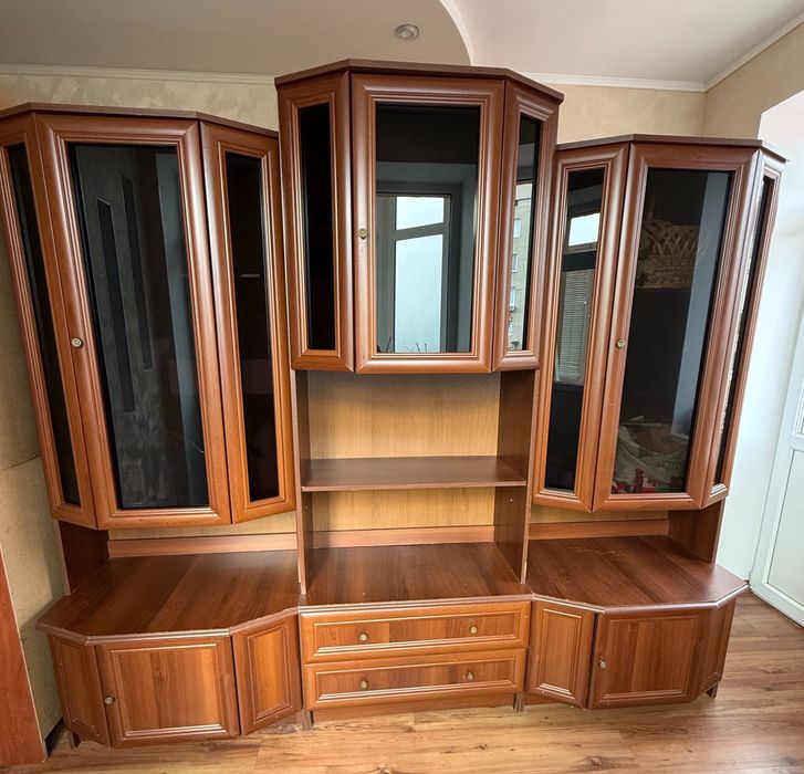 Продам стінку м. Виноградів