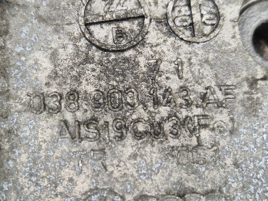 vw golf v touran caddy 1.9 bls 2.0 bmm łapa wspornik alternatora