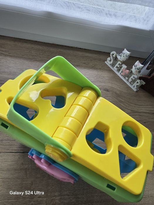Sorter  koszyk Świnka Peppa stan dobry.